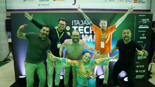 Registro fotográfico do Tech Summit 2024 no Elume Park
